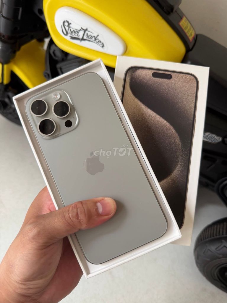 Apple iPhone 15 Pro Max 256GB Titan tự nhiên VN/A. Mua bán Điện thoại tại Quận Phú Nhuận Tp Hồ Chí Minh được đăng bởi Thanh hình 1