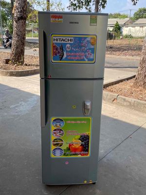 Cần thanh lý tủ lạnh HITACHI 220L hàng Thái