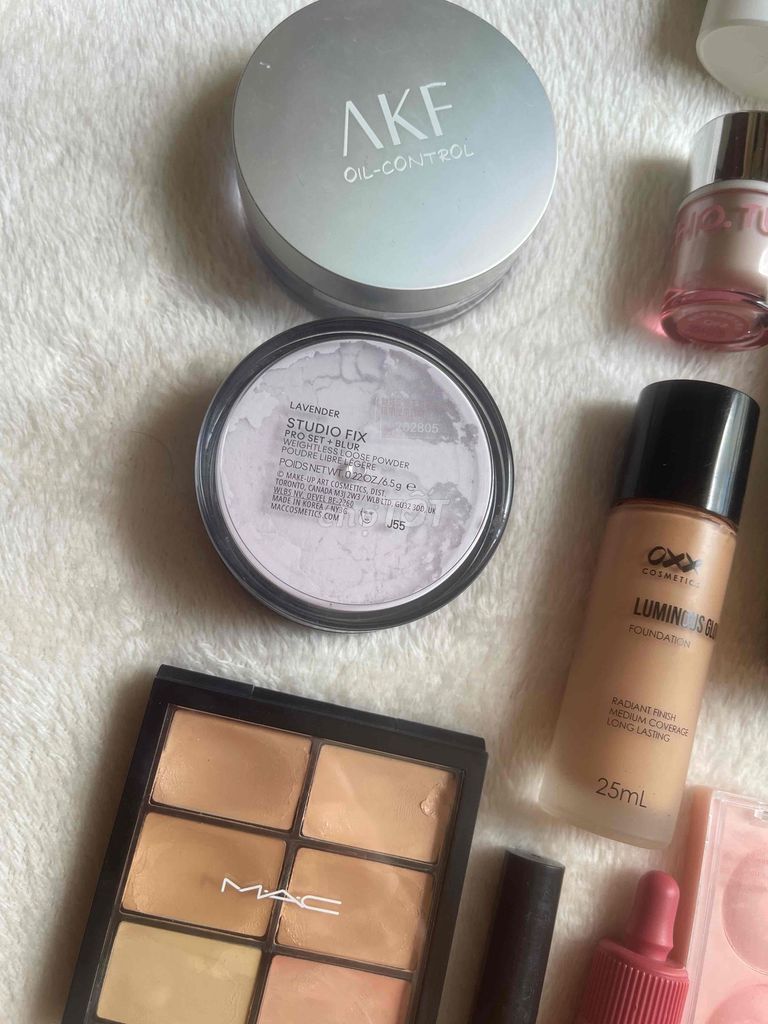 Bộ trang điểm MAC Nữ. Mua bán Phụ kiện thời trang khác tại Quận Tân Bình Tp Hồ Chí Minh được đăng bởi mẹ bĩm thanh lí đồ cá nhân hình 1