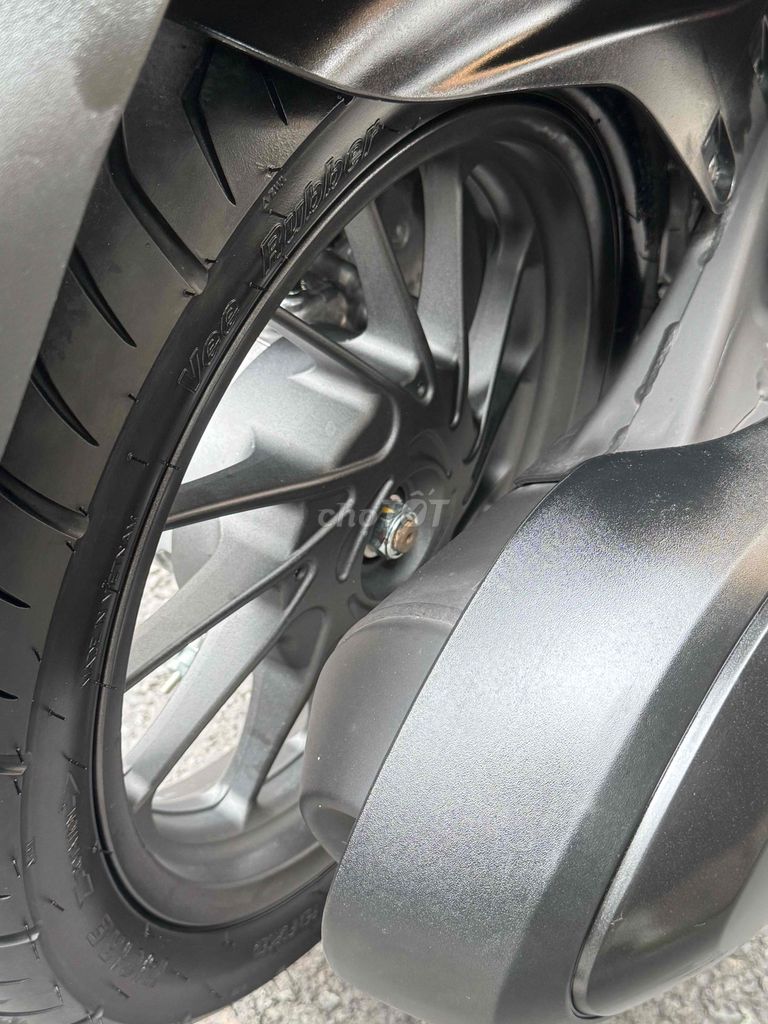 Xám nhám sx2025 odo lướt sang tên hcm bao hồ sơ. Mua bán Xe máy tại Quận Phú Nhuận Tp Hồ Chí Minh được đăng bởi Lu ly hình 5