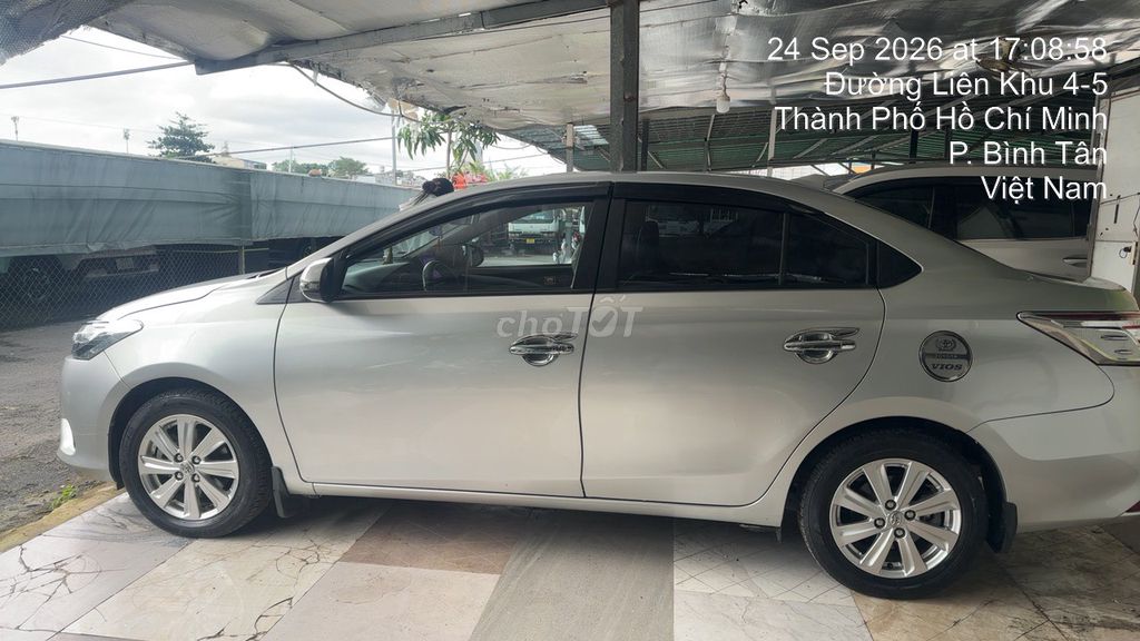 Toyota Vios G 2015 Серебристый 130 тыс. км