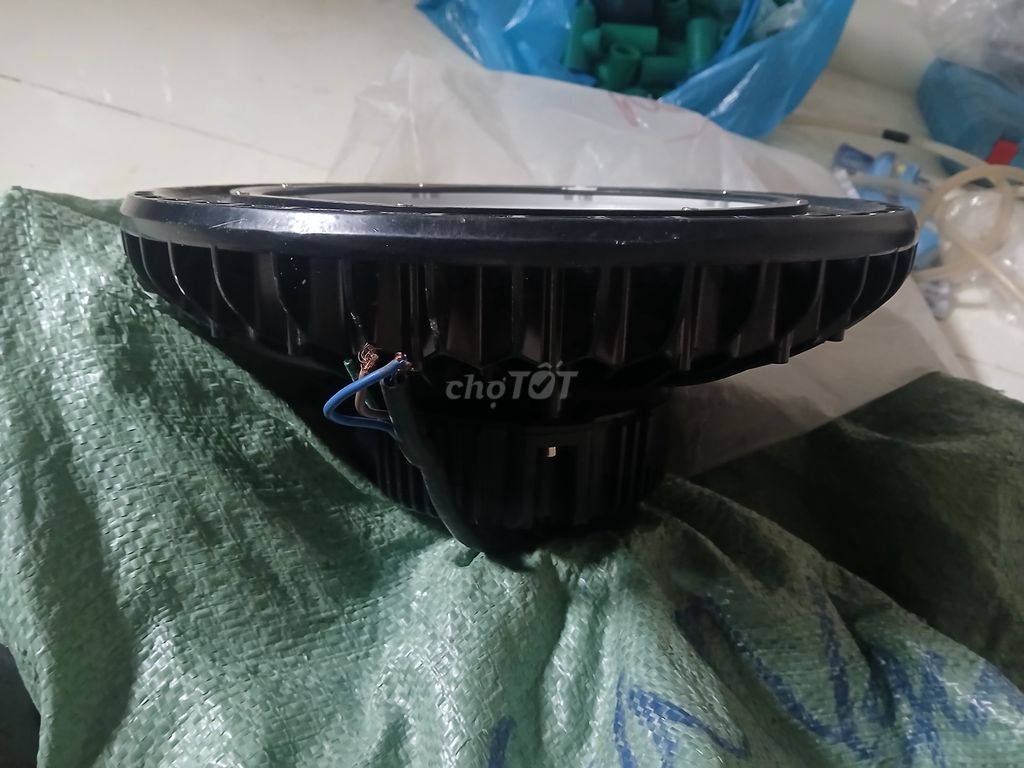 Đèn nhà xưởng Đen 30cm Mới. Mua bán Đèn tại Quận Hải Châu Đà Nẵng được đăng bởi hien hình 1