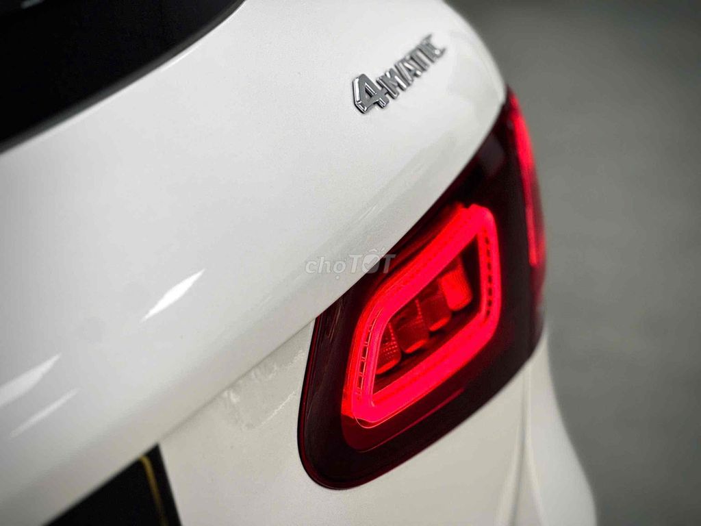 𝐌𝐞𝐫𝐜𝐞𝐝𝐞𝐬-𝐁𝐞𝐧𝐳 𝐆𝐋𝐂𝟐𝟎𝟎 𝟒𝐦𝐚𝐭𝐢𝐜 𝐌𝐨𝐝𝐞𝐥 𝟐𝟎𝟐𝟏. Mua bán Ô tô tại Thành phố Thủ Đức Tp Hồ Chí Minh được đăng bởi Tấn Khang Chuyên Xe Lướt hình 7