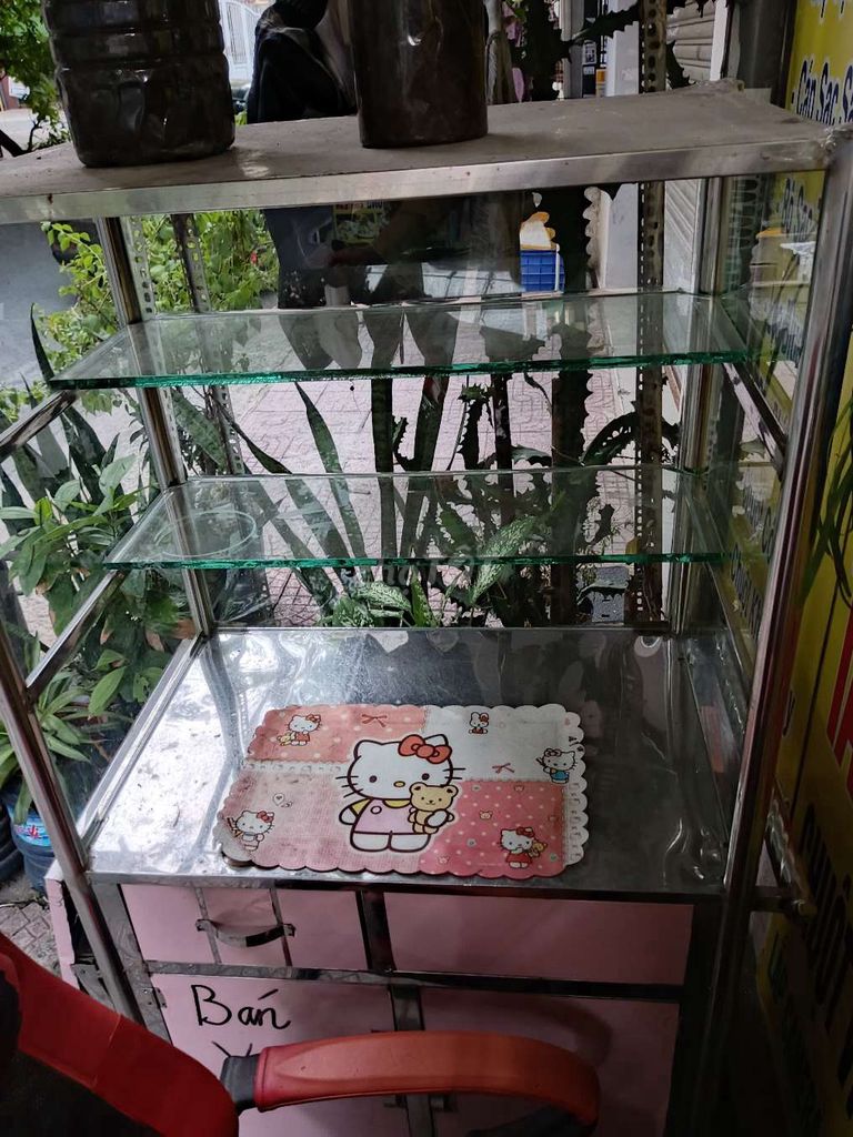 Xe tủ kính Bạc Hồng có kệ bên dùng bán nước ok. Mua bán Tủ, kệ gia đình tại Quận 12 Tp Hồ Chí Minh được đăng bởi Thanh Lý Hàng Tồn Kho hình 1