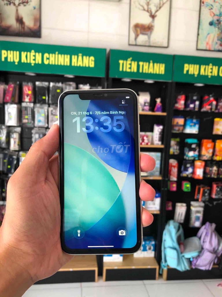 Apple iPhone 11 Trắng 64GB. Mua bán Điện thoại tại Thành phố Châu Đốc An Giang được đăng bởi Hải Đăng hình 1