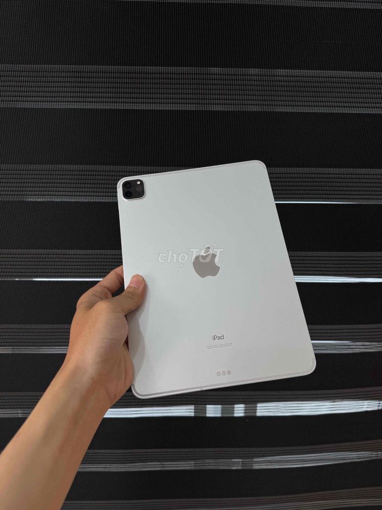 ipad pro 2020 128gb wifi + 5g lắp sim pin 100. Mua bán Máy tính bảng tại Quận 12 Tp Hồ Chí Minh được đăng bởi Đình Tuấn hình 1