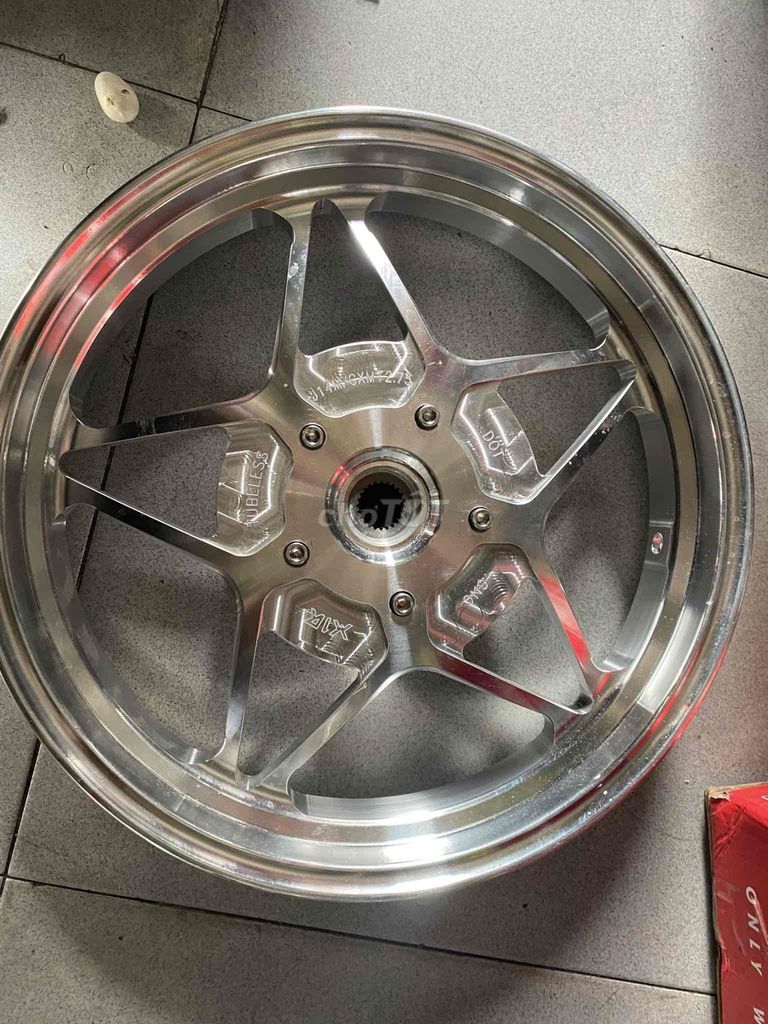 Mâm xe máy SH Mode CNC Bạc. Mua bán Phụ tùng xe tại Quận 6 Tp Hồ Chí Minh được đăng bởi Hung Phu hình 5