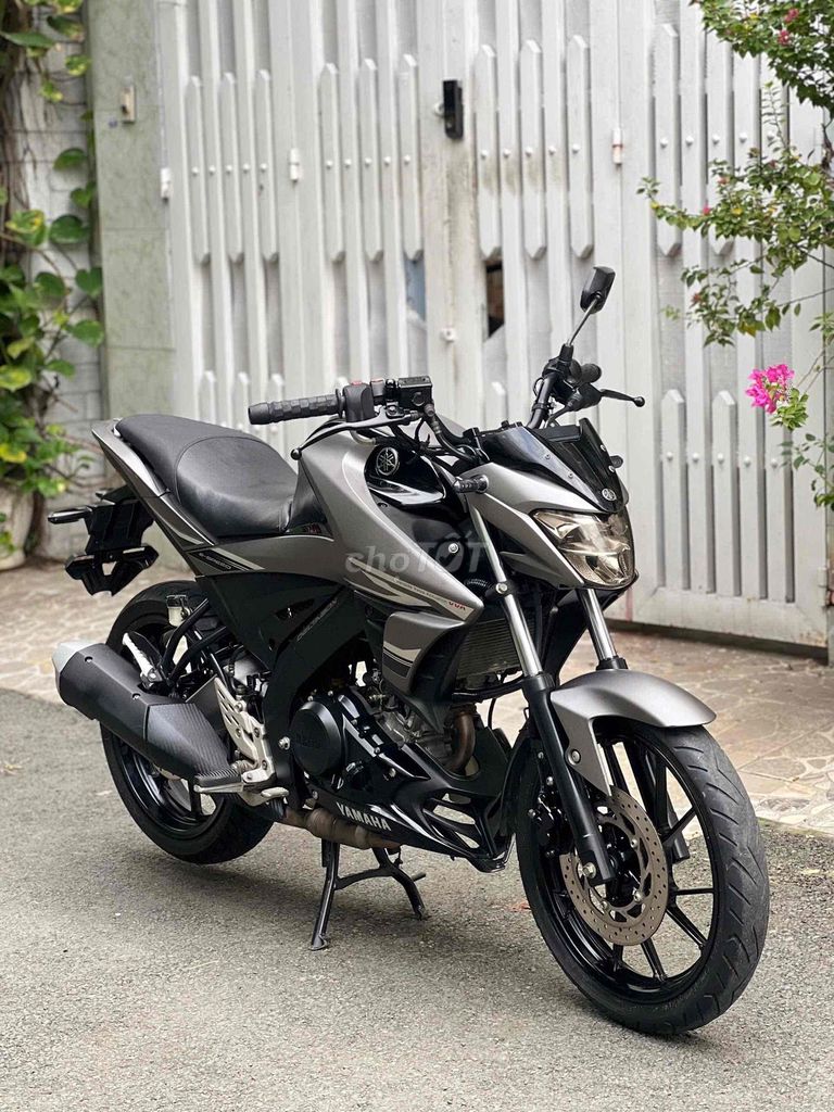 Yamaha V-ixion 155 Xám 24000 km. Mua bán Xe máy tại Quận Gò Vấp Tp Hồ Chí Minh được đăng bởi Đặng Hoàng Minh Khánh hình 2