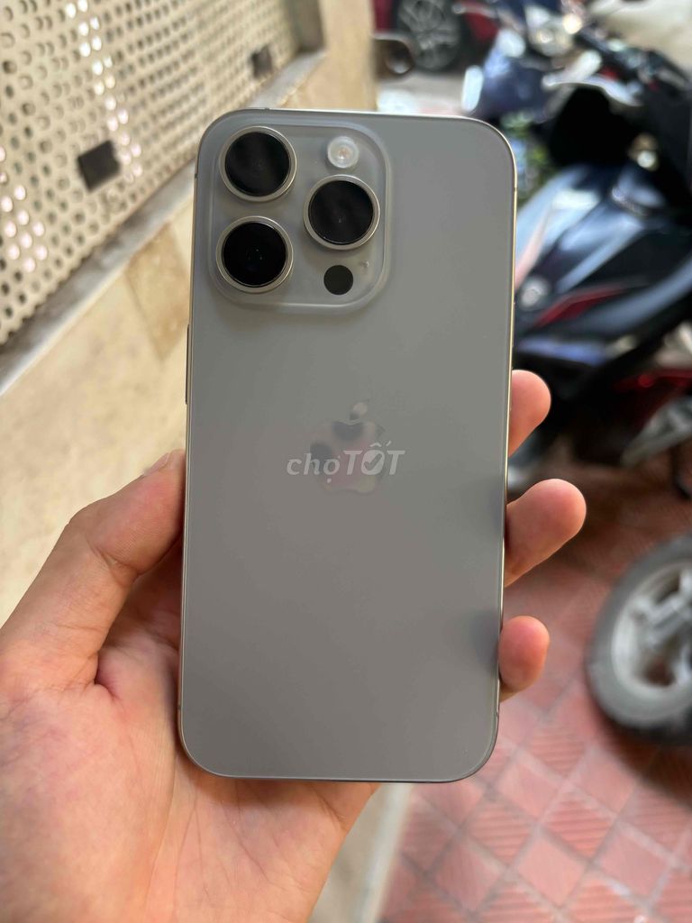iPhone 15 Pro 128GB Xám Đã thay màn hình. Mua bán Điện thoại tại Quận Nam Từ Liêm Hà Nội được đăng bởi Văn Đinh hình 1