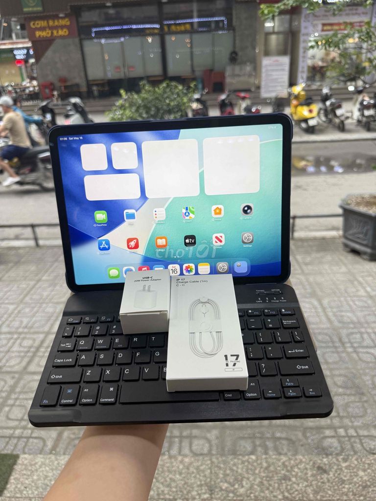 Apple iPad Pro 64GB Xám. Mua bán Máy tính bảng tại Quận Hoàng Mai Hà Nội được đăng bởi Ngô Tuấn Anh hình 1