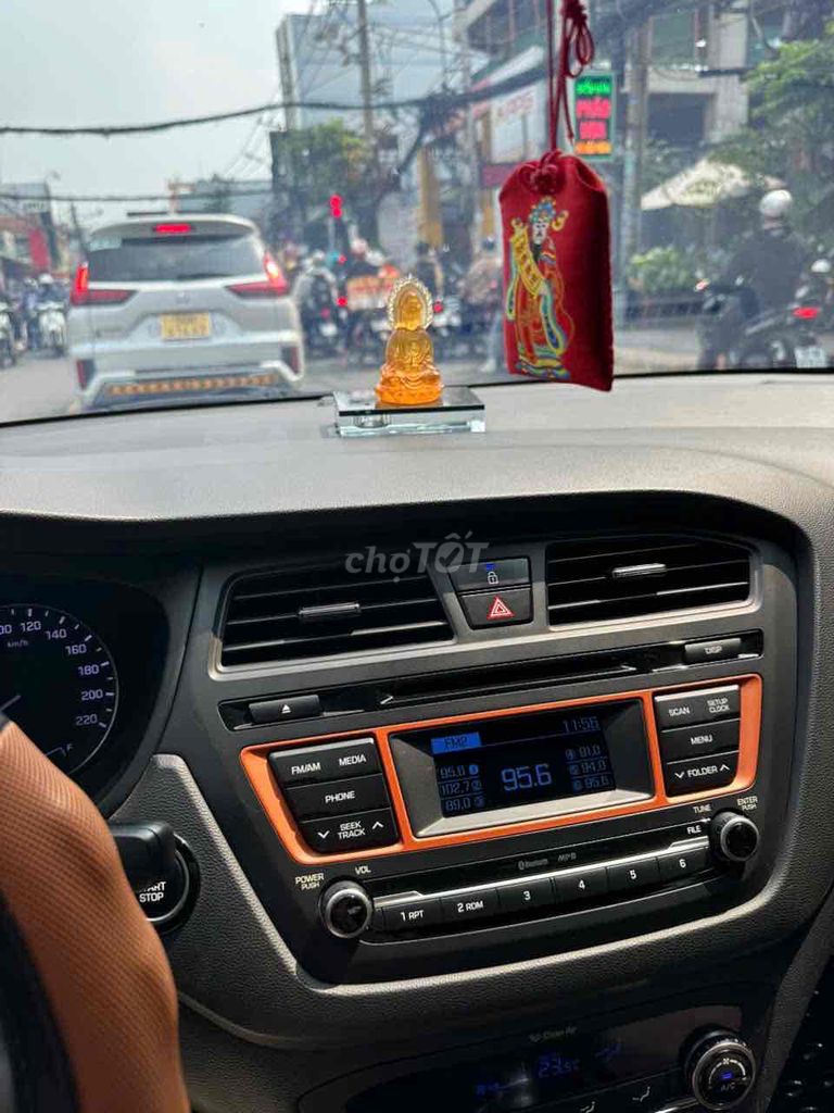 Hyundai i20 Active Đỏ Tự động. Mua bán Ô tô tại Thành phố Thủ Đức Tp Hồ Chí Minh được đăng bởi Vo Phuong hình 6