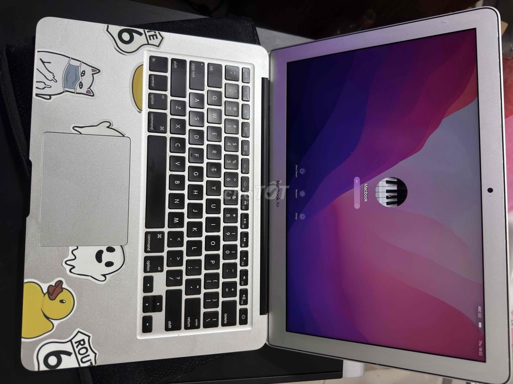 MacBook Air 2017 Core i5, RAM 8GB, SSD 128GB. Mua bán Laptop tại Quận 12 Tp Hồ Chí Minh được đăng bởi Minh Khuê Computer Thanh Lý Máy Tính hình 1