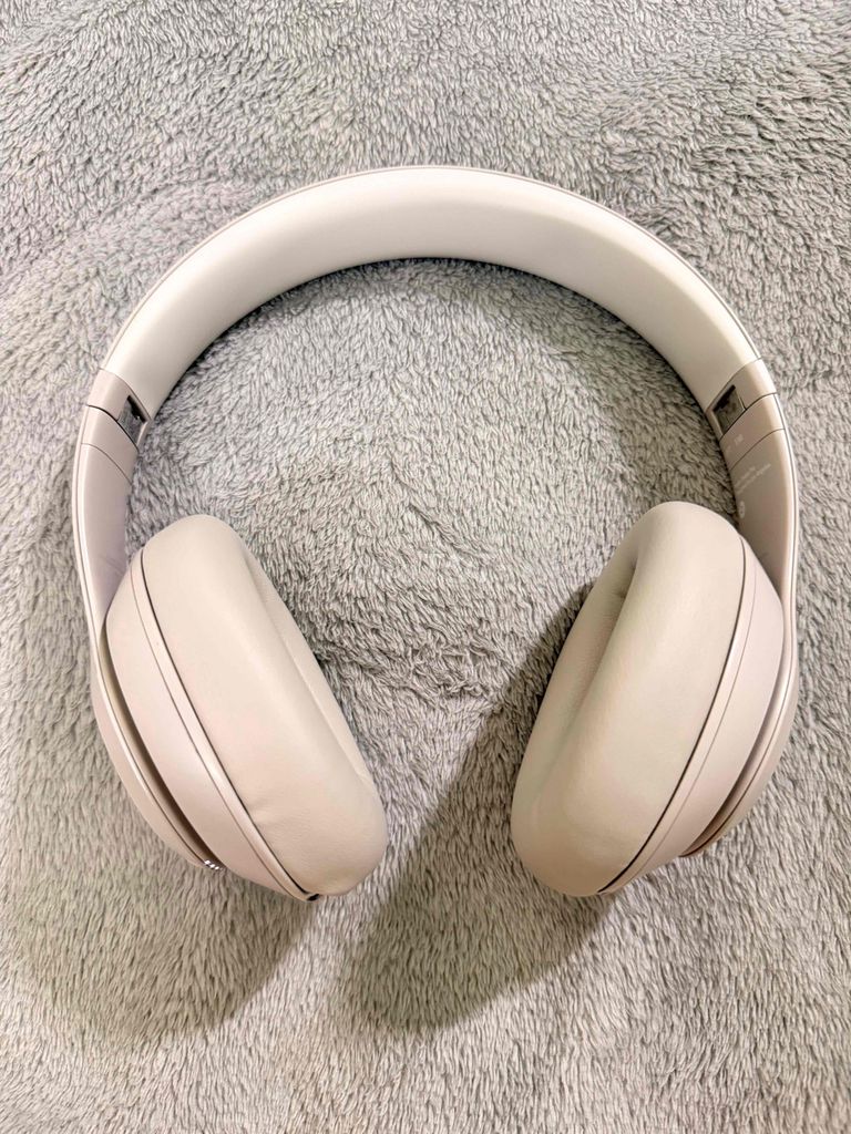 Tai nghe Beats Studio Pro Trắng. Mua bán Tivi, Âm thanh tại Quận Tân Bình Tp Hồ Chí Minh được đăng bởi Jenny hình 1