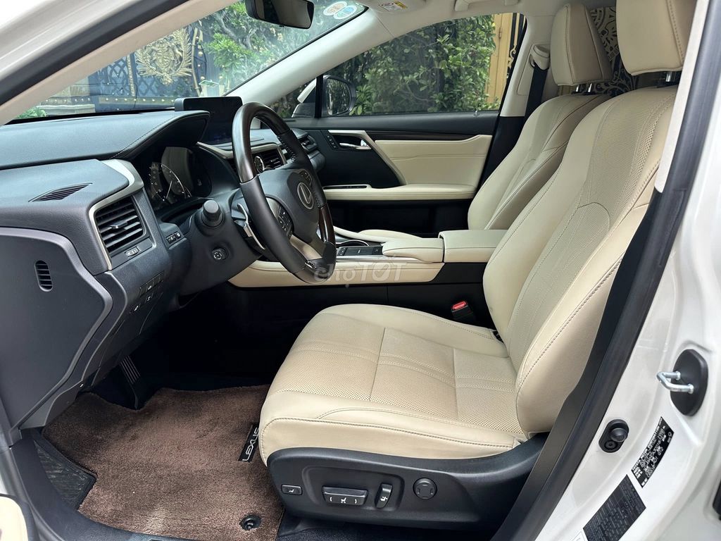 Lexus RX 2022 300 - 29000 km . Anh chị qt alo em. Mua bán Ô tô tại Quận Gò Vấp Tp Hồ Chí Minh được đăng bởi Võ Trần Toàn Tính hình 3