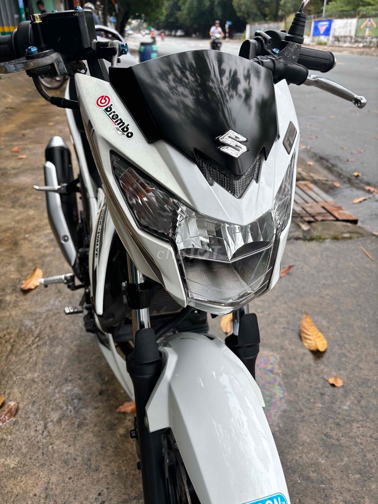 Suzuki Raider Satria Trắng Côn tay. Mua bán Xe máy tại Thị xã Bến Cát Bình Dương được đăng bởi xe máy trả góp tín nghĩa  hình 3
