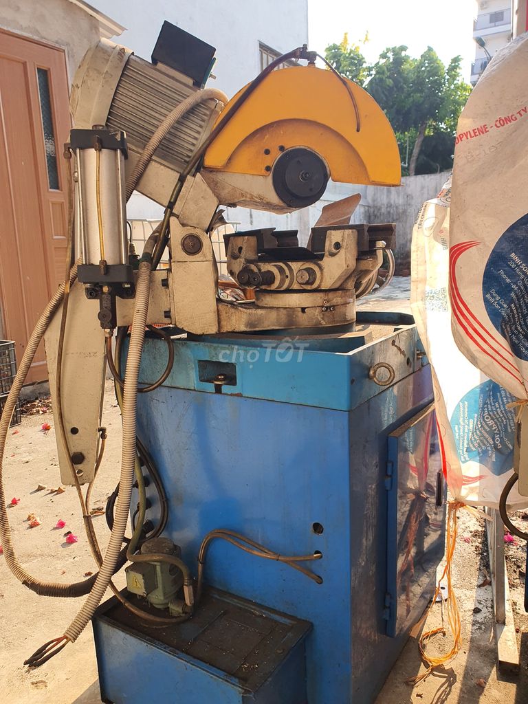 Máy cắt kim loại bán tự động Datyso MC 400