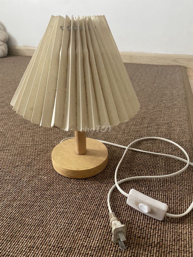 Đèn bàn đèn ngủ hai chế độ màu. Mua bán Đèn tại Quận 1 Tp Hồ Chí Minh được đăng bởi Loona hình 1