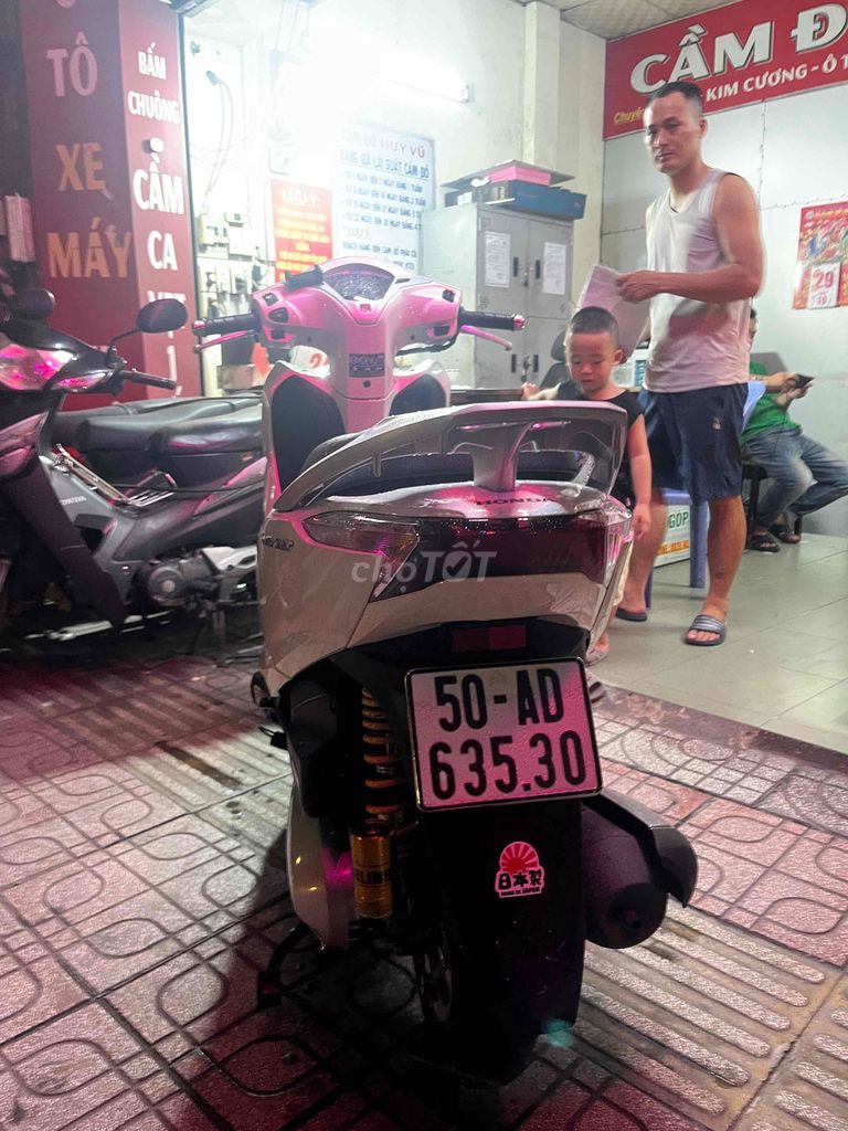 Honda Lead 2025 Белый 7245 км