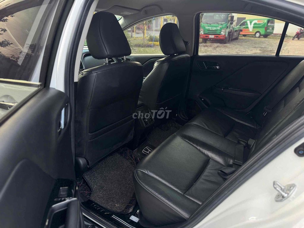 Honda City 2018 1.5 TOP - 60000 km Dưới 400Tr. Mua bán Ô tô tại Quận Ninh Kiều Cần Thơ được đăng bởi Chuyên Mua Bán Ô Tô Qua Sử Dụng Carpla Cần Thơ hình 13