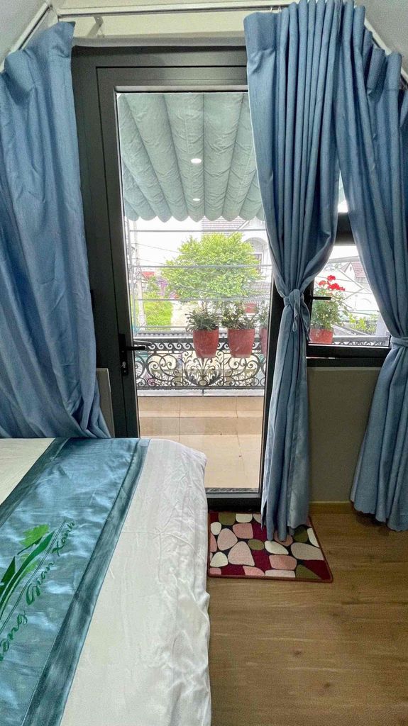 - Cho thuê nhà mặt tiền Khu Quy Ngô Quyền đường Tô Vĩnh Diện P6 gần ch