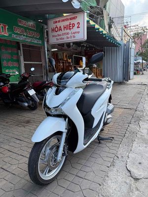 Honda SH 125 2025 Trắng 2000km. Mua bán Xe máy tại Quận Ninh Kiều Cần Thơ được đăng bởi Cửa hàng Hoà Hiệp II 
