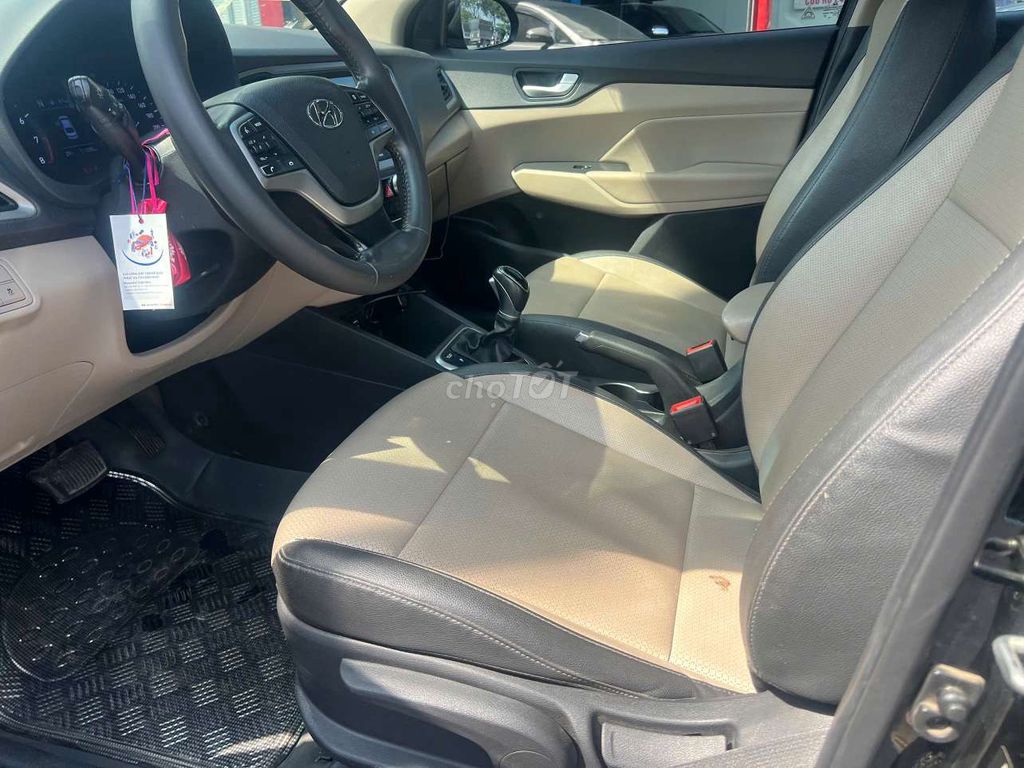 Hyundai Accent 2019 Số tự động 65000 km Đen. Mua bán Ô tô tại Quận 8 Tp Hồ Chí Minh được đăng bởi VinFast Đại Lộc hình 4