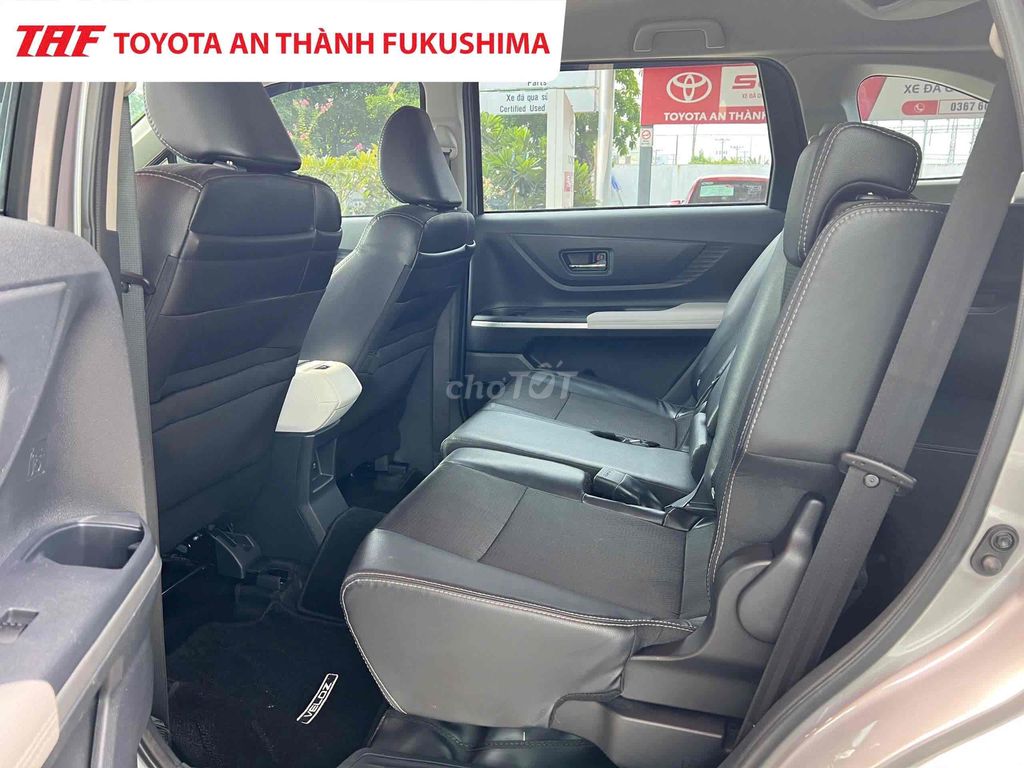 Toyota Veloz CVT Top 2022 - 20768 km