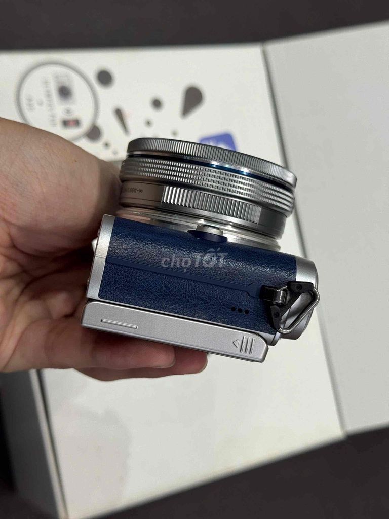 Thừa Pass lại Máy ảnh Olympus PEN E-PL8. Mua bán Máy ảnh, Máy quay tại Quận Đống Đa Hà Nội được đăng bởi tuấn bùi hình 1