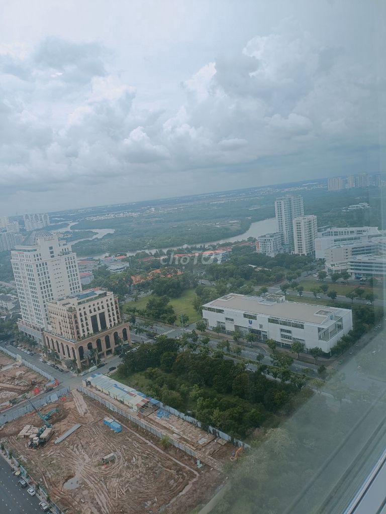 Bán gấp căn hộ VictoryTower Phú Mỹ Hưng diện tích 100m2 giá 2,980 tỷ