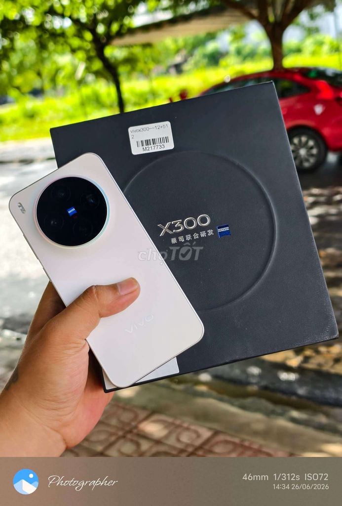 Vivo X300 12GB/512GB Fullbox. Mua bán Điện thoại tại Thành phố Buôn Ma Thuột Đắk Lắk được đăng bởi Thanh Tùng hình 1