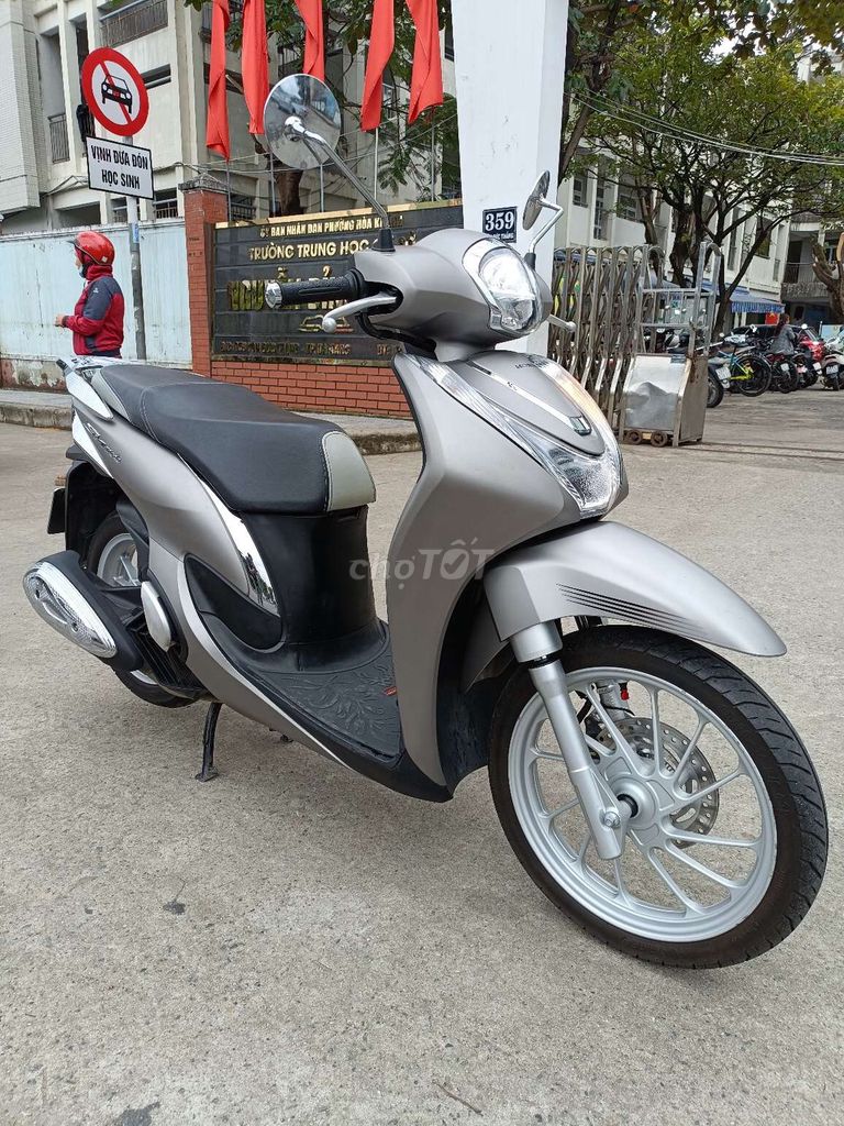 Sh mode phanh abs chống trượt. Mua bán Xe máy tại Quận Liên Chiểu Đà Nẵng được đăng bởi long hình 2