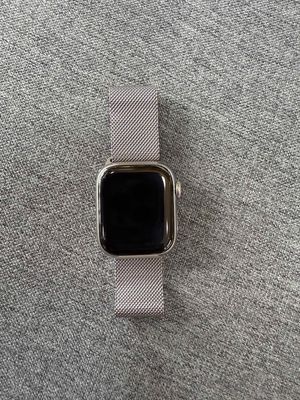 Apple Watch Series 9 41MM lte Thép Bạc Bh 8/2025VN. Mua bán Thiết bị đeo thông minh tại Quận Ninh Kiều Cần Thơ được đăng bởi Quý Mobile