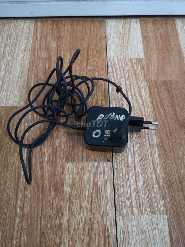 Sạc laptop Asus 19V 2.37A 45W Đen. Mua bán Phụ kiện (Màn hình, Chuột...) tại Huyện Thanh Trì Hà Nội được đăng bởi Nguyễn văn Thắng hình 1