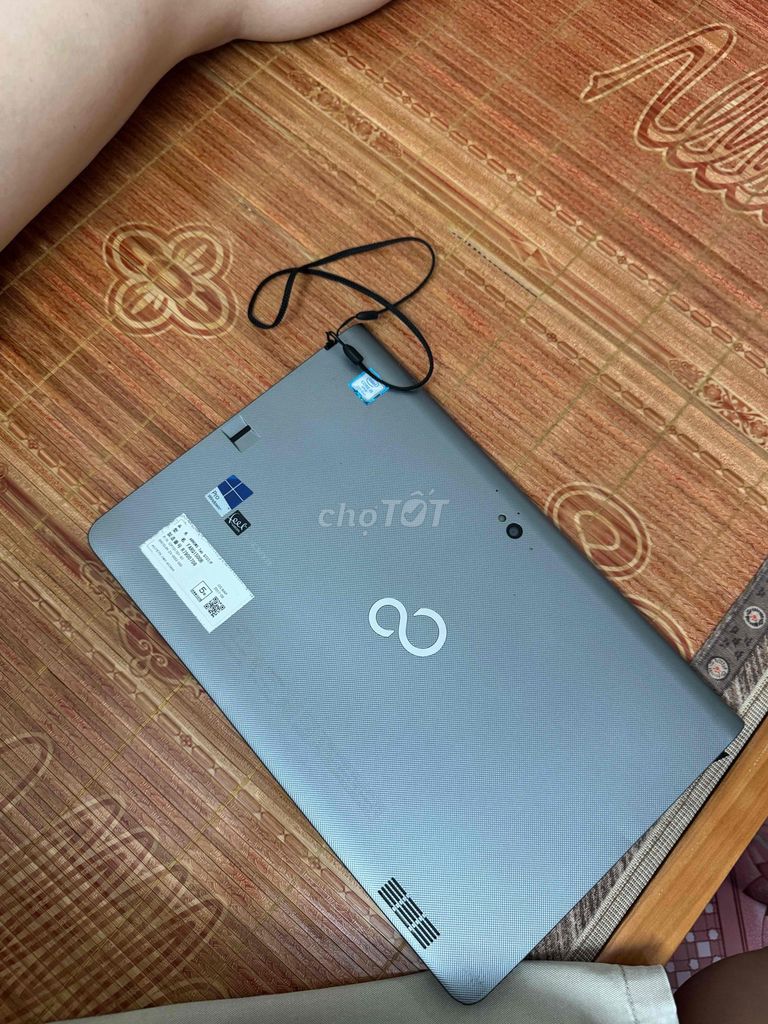 Fujitsu ARROWS Tab Q737/P 13.3 inch i5 4GB/128GB X. Mua bán Máy tính bảng tại Thành phố Nam Định Nam Định được đăng bởi bin hình 1