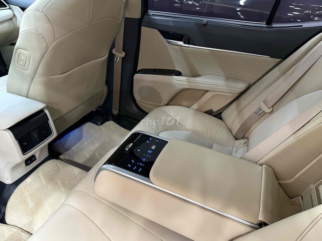 Toyota Camry 2.0Q 2022 lướt giá tốt ạ. Mua bán Ô tô tại Thành phố Thủ Đức Tp Hồ Chí Minh được đăng bởi Bá Lộc hình 12