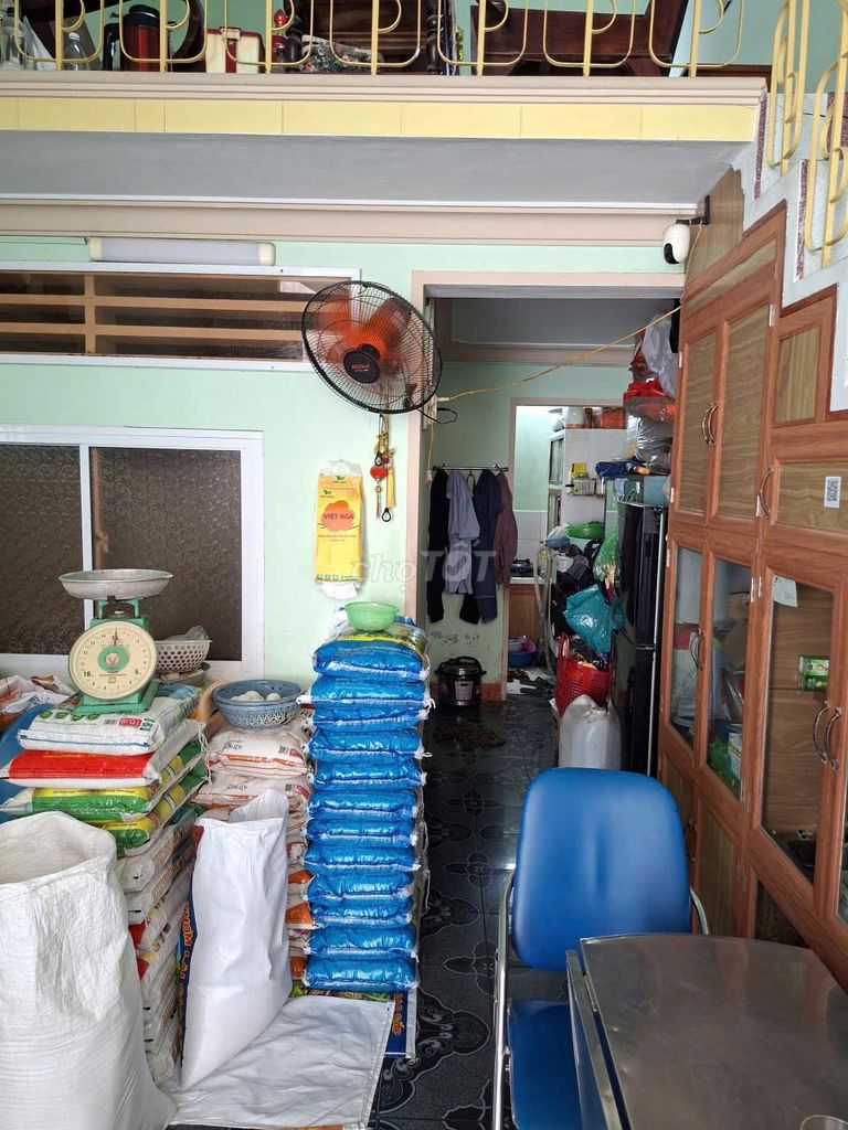 Chính chủ cần bán nhà 1 trệt 1 lửng phường hải cảng, gần biển quy nhơn Chính chủ cần bán nhà 1 trệt 1 lửng phường hải cảng, gần biển quy nhơn
