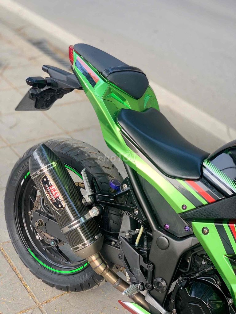 Kawasaki NINJA 300 abs  2018  biển TP-xe đẹp keng. Mua bán Xe máy tại Quận Cầu Giấy Hà Nội được đăng bởi Tong motor xe may hình 7