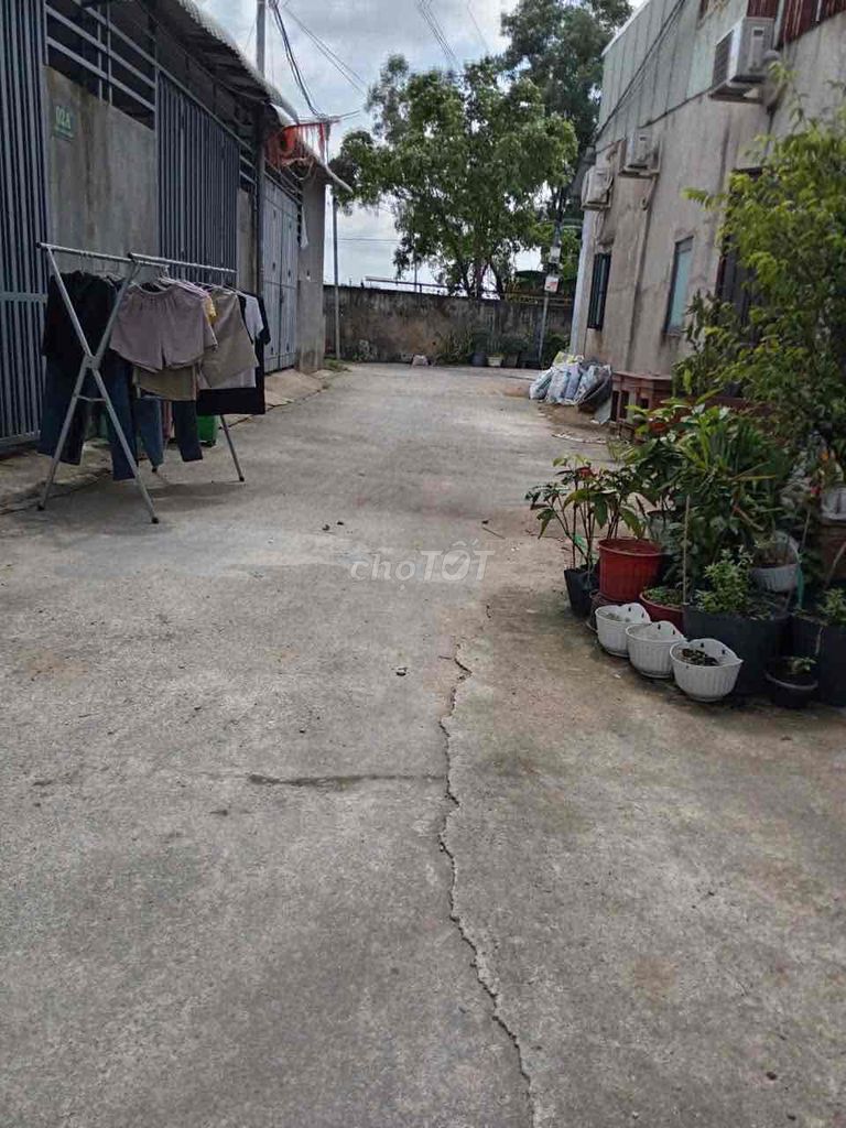 Chính chủ cần bán nhà gần Khu Du lịch Bửu Long 4.5 x 15 khu dân cư