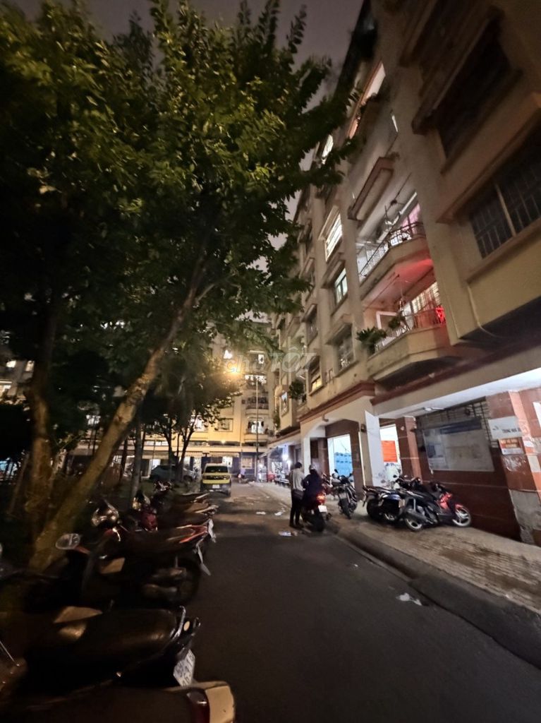 Chung cư  ngay Công viên Lê Thị Riêng có thang máy 66m2, 2PN, 3.5 Đ