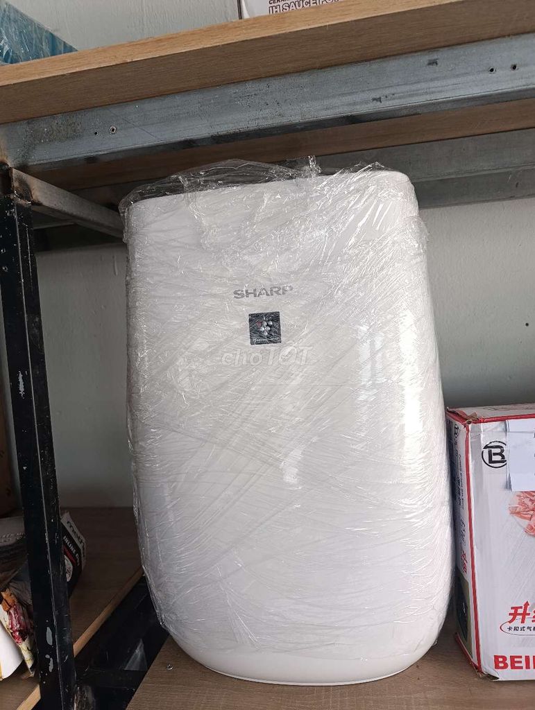Máy lọc không khí Sharp FP-J40E-W Trắng 30m². Mua bán Nội thất, đồ gia dụng khác tại Huyện Bình Chánh Tp Hồ Chí Minh được đăng bởi Khoa Trương hình 1