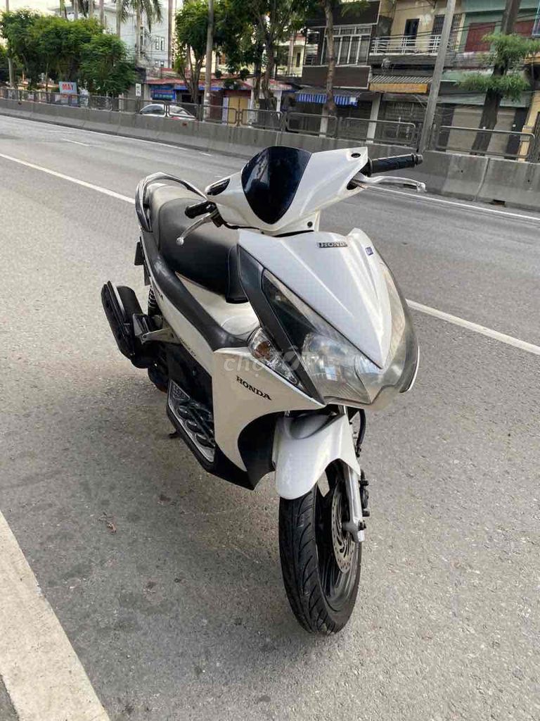 Honda airblade đời cao êm chất đẹp mê ly. Mua bán Xe máy tại Quận Hồng Bàng Hải Phòng được đăng bởi Ly  hình 3