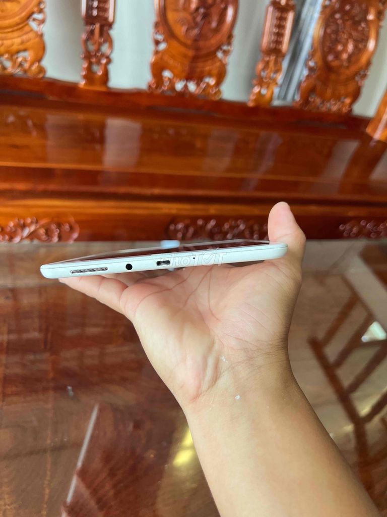 Máy tính bảng Samsung Tab A có bút spen