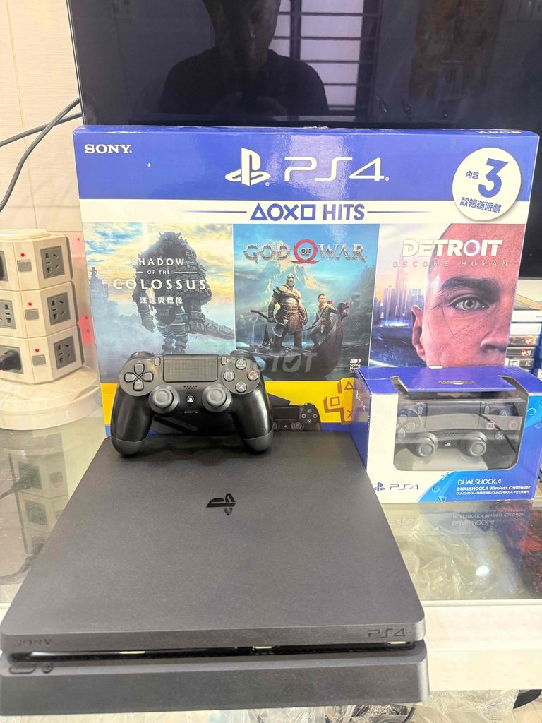 PS4 Slimp 2218 1TB hack. Mua bán Thiết bị chơi game tại Quận 4 Tp Hồ Chí Minh được đăng bởi Game Store Tiến Đạt hình 1
