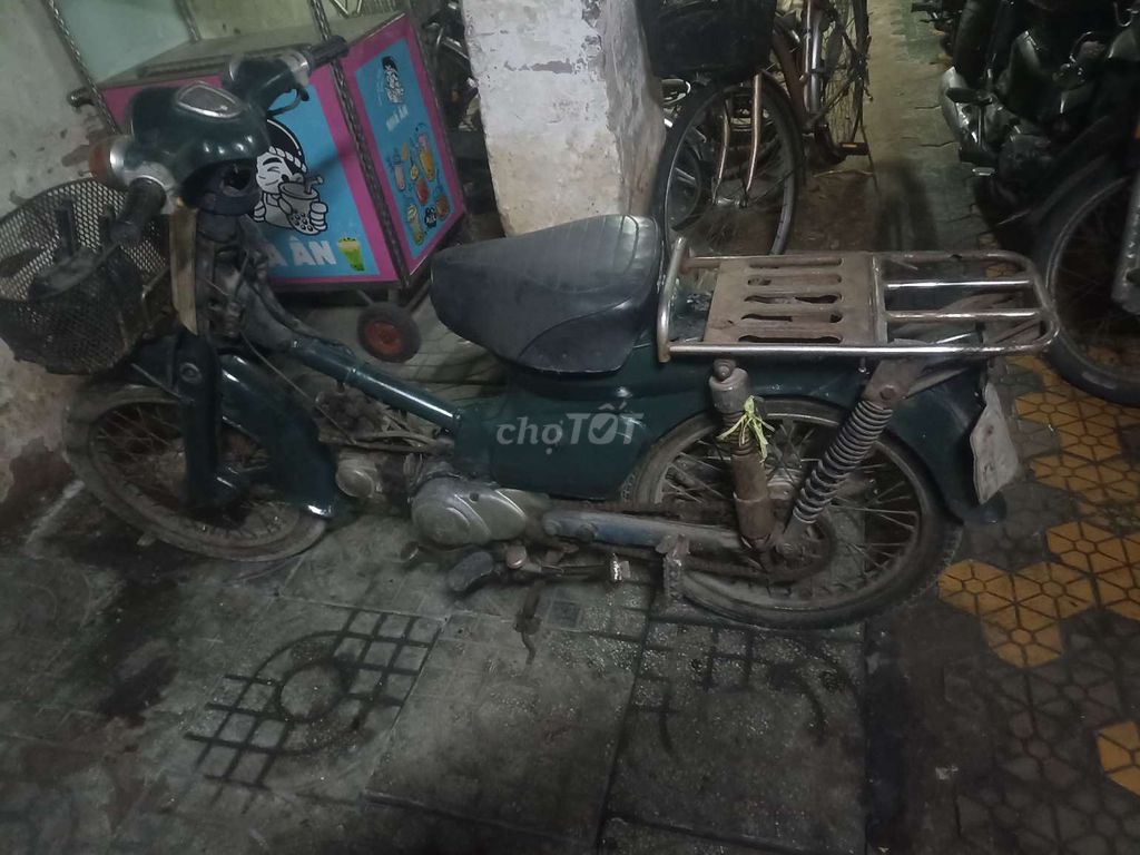 Honda Cub 81 50 zin chở hàng. Mua bán Xe máy tại Quận 10 Tp Hồ Chí Minh được đăng bởi văn phúc  hình 4