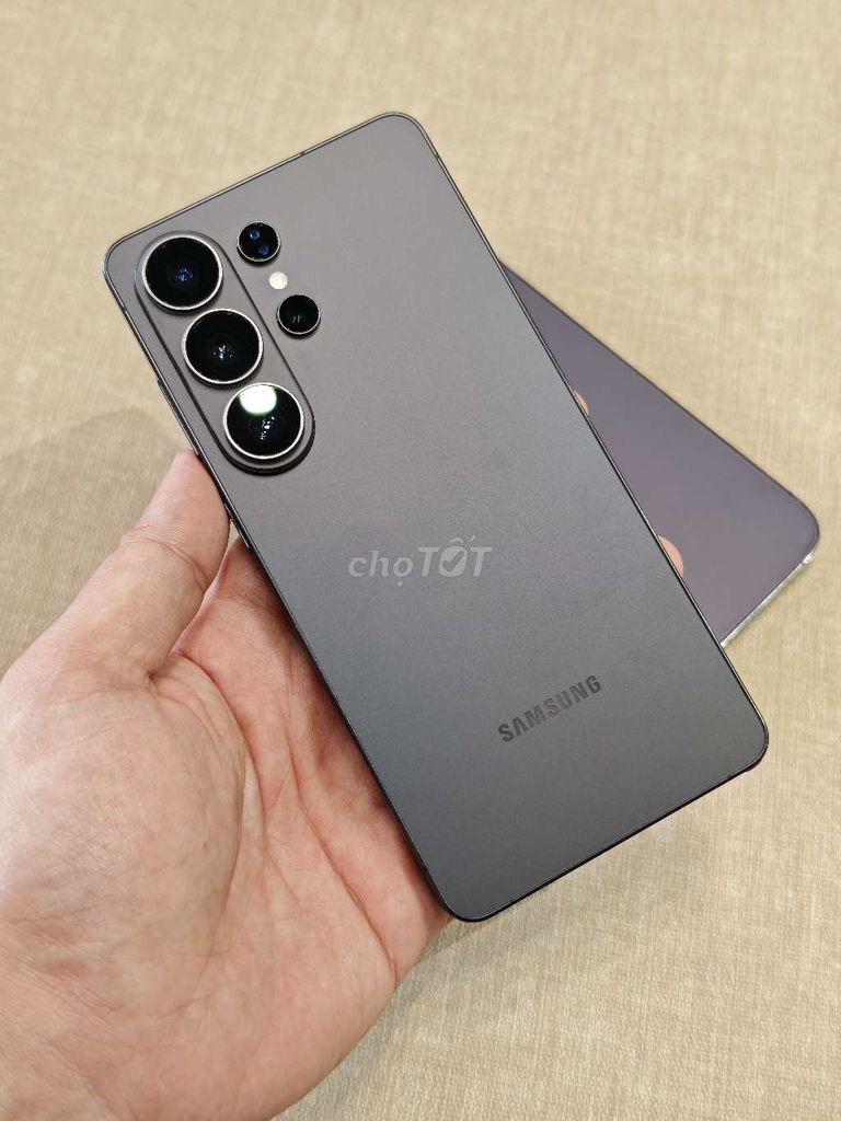 Samsung S26 Ultra Đen Đã sử dụng. Mua bán Điện thoại tại Thành phố Thủ Đức Tp Hồ Chí Minh được đăng bởi Bé hình 1