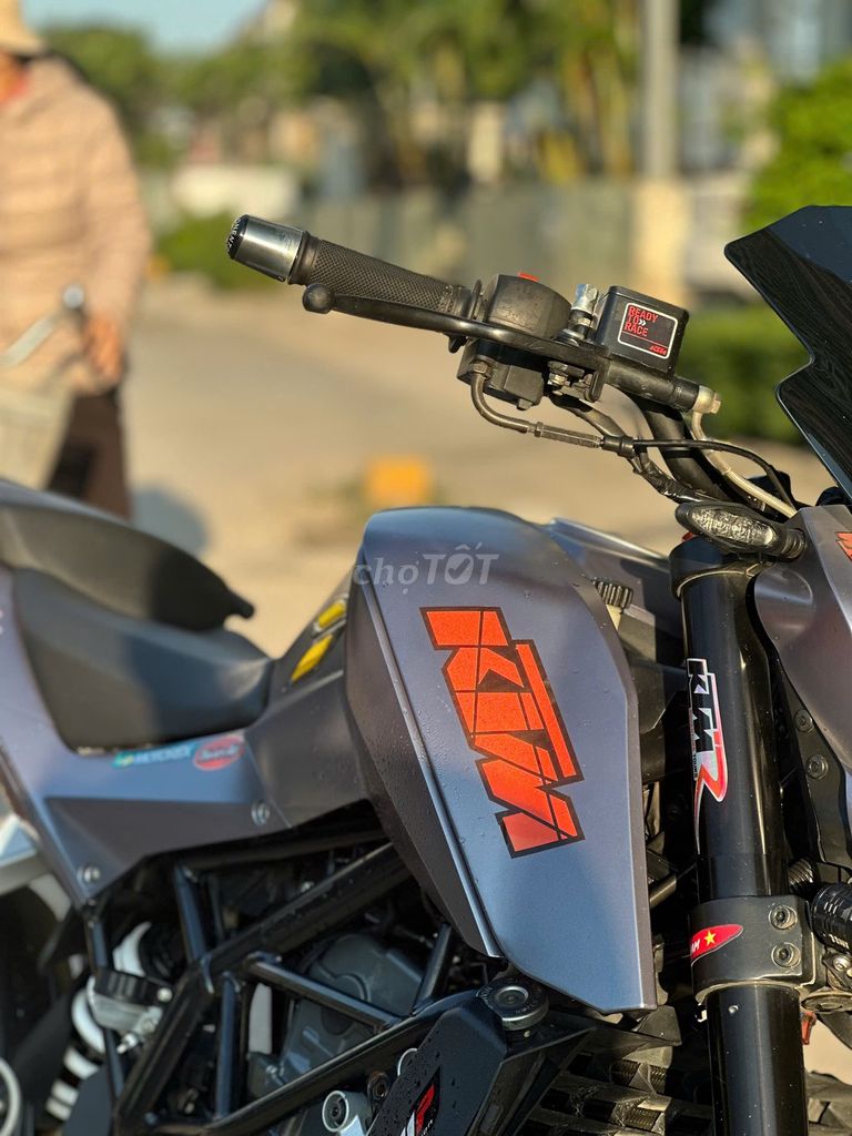 KTM Duke 200 2022 có trả góp trao đổi ✅. Mua bán Xe máy tại Quận Hoàng Mai Hà Nội được đăng bởi Phú Lý hình 3