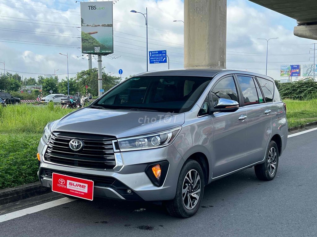 Bán Innova tự động 2022 - Xe gia đình xe đẹp đi kỹ. Mua bán Ô tô tại Thành phố Thủ Đức Tp Hồ Chí Minh được đăng bởi Tấn Quang Toyota Đông Sài Gòn hình 2