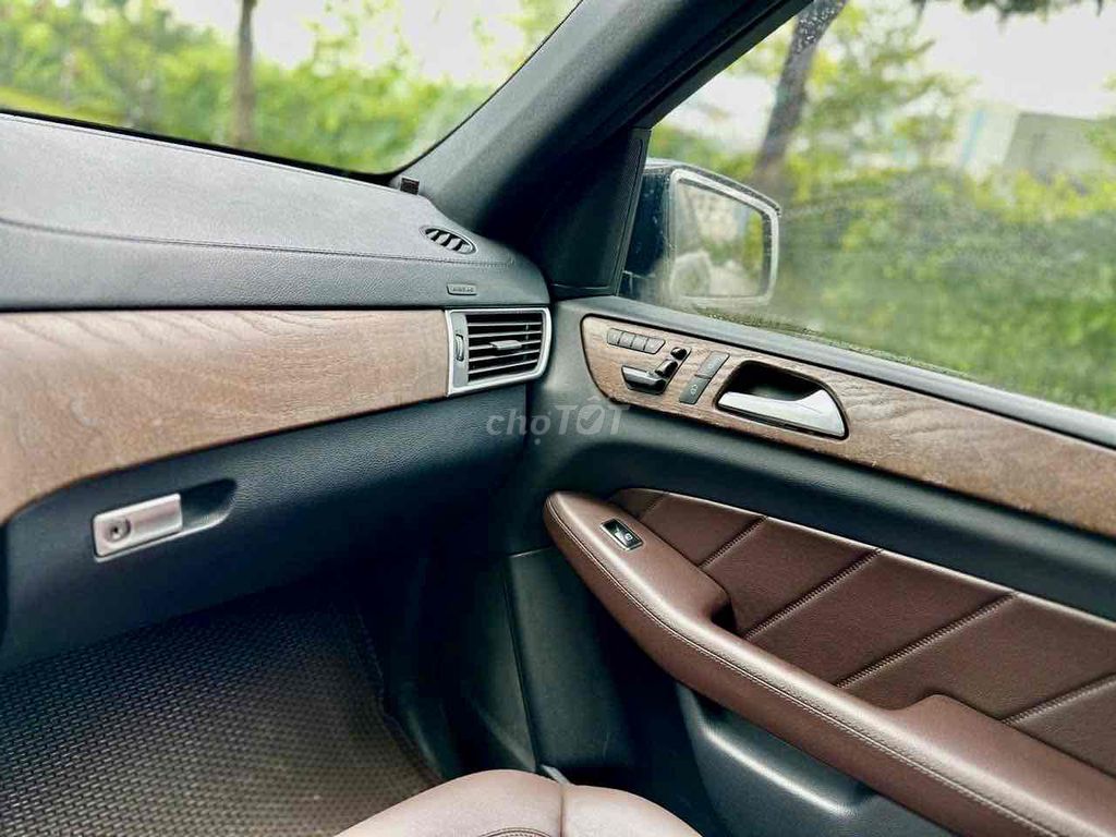 Mercedes Benz GL400 model 2015 xuất Mỹ. Mua bán Ô tô tại Quận Cầu Giấy Hà Nội được đăng bởi Cao Quý hình 9