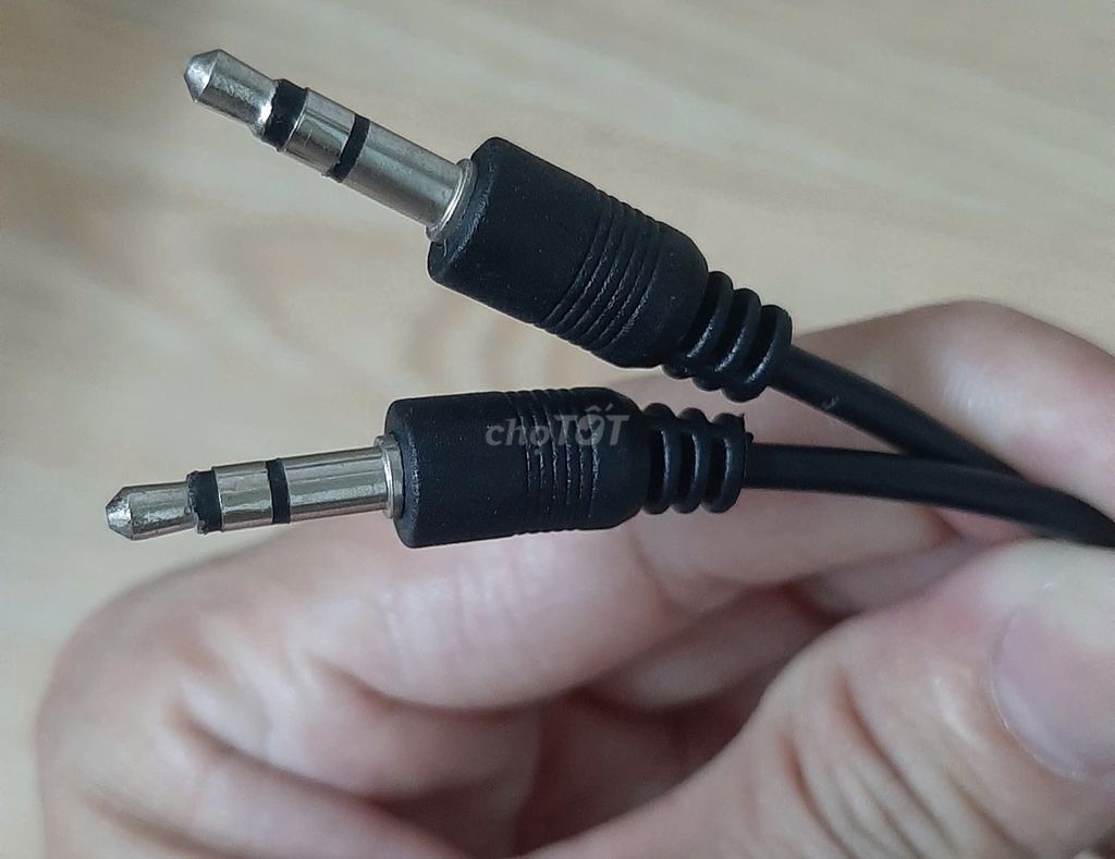 Cáp Audio 2 Cổng 3.5mm; Dài 60cm; Màu Đen.