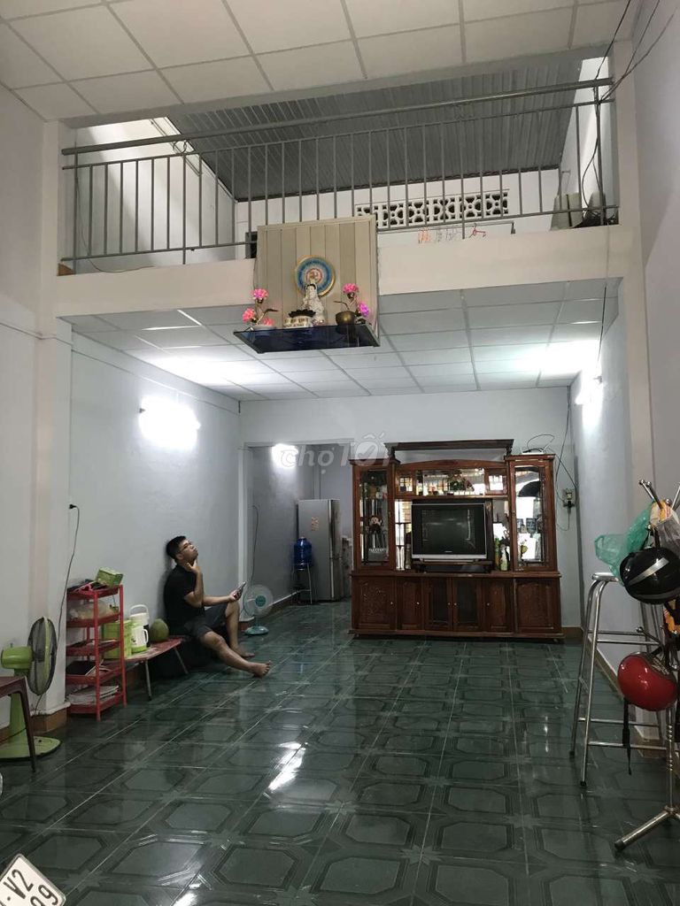 BÁN NHÀ CẤP 4 CÓ GÁC 66,3M2 ĐƯỜNG NGUYỄN VIẾT XUÂN GIÁP RANH THỦ ĐỨC